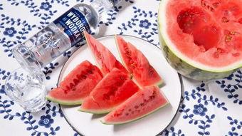 吃瓜神站,网络舆论场中的“瓜田”奇观